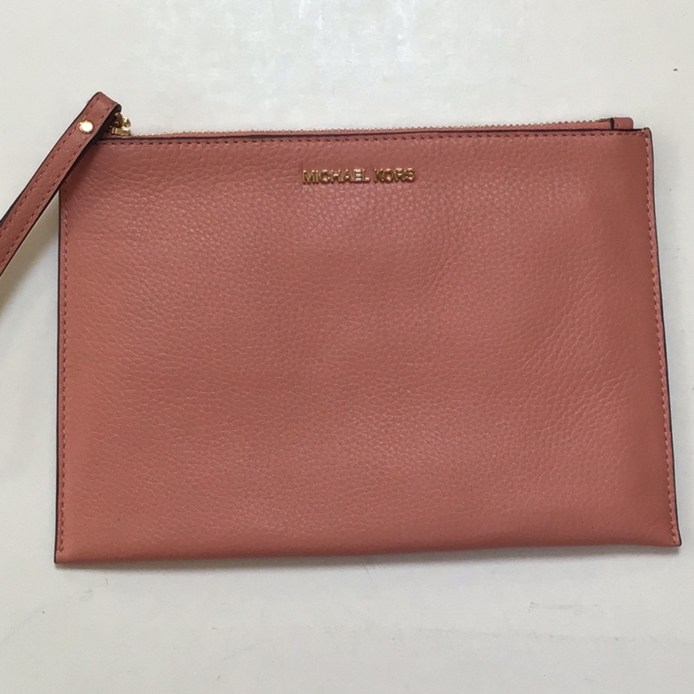 Michael Kors Wristlet Wallet Jet Set Large Clutch Pink Pebbled Leather NWOT - Picture 2 of 11